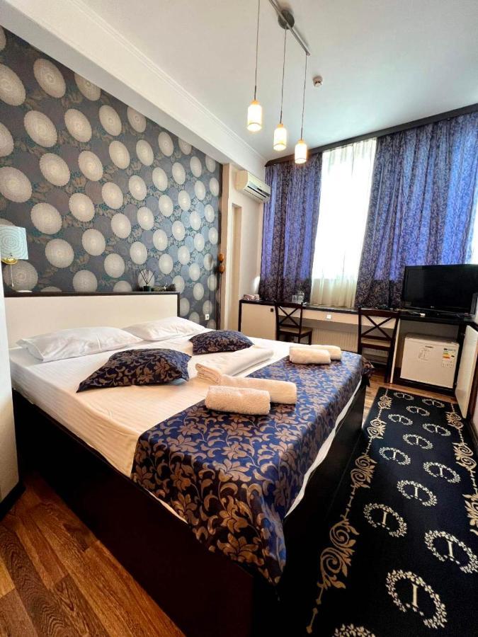 Iris Hotel Kişinev Dış mekan fotoğraf