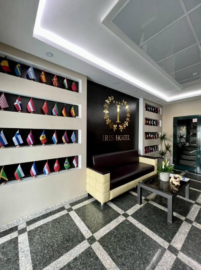 Iris Hotel Kişinev Dış mekan fotoğraf